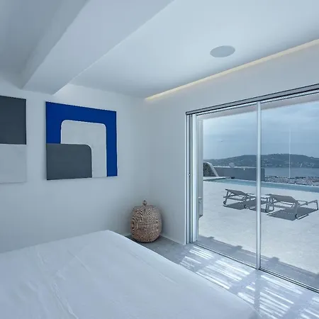 Med Mykonos Town